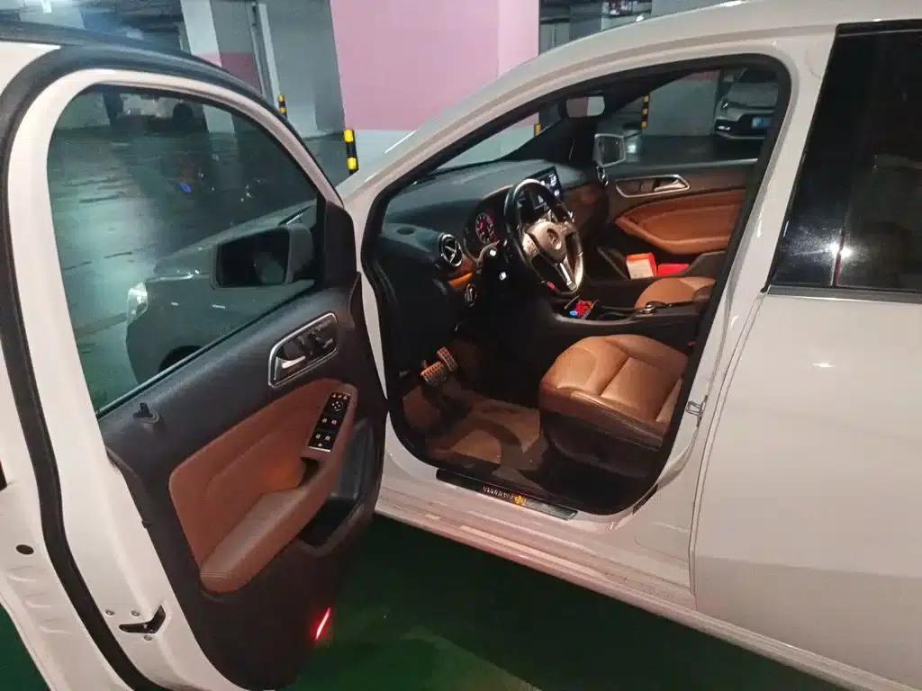 2012 Mercedes-Benz B-Class B 200 — миниатюра 13
