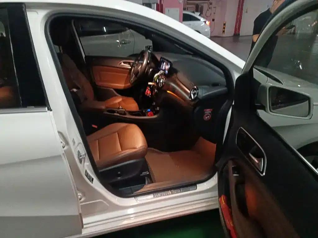 2012 Mercedes-Benz B-Class B 200 — миниатюра 22
