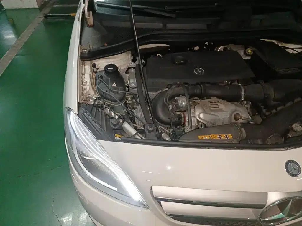 2012 Mercedes-Benz B-Class B 200 — миниатюра 23