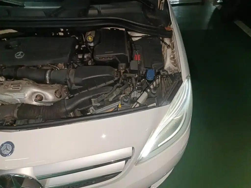 2012 Mercedes-Benz B-Class B 200 — миниатюра 24