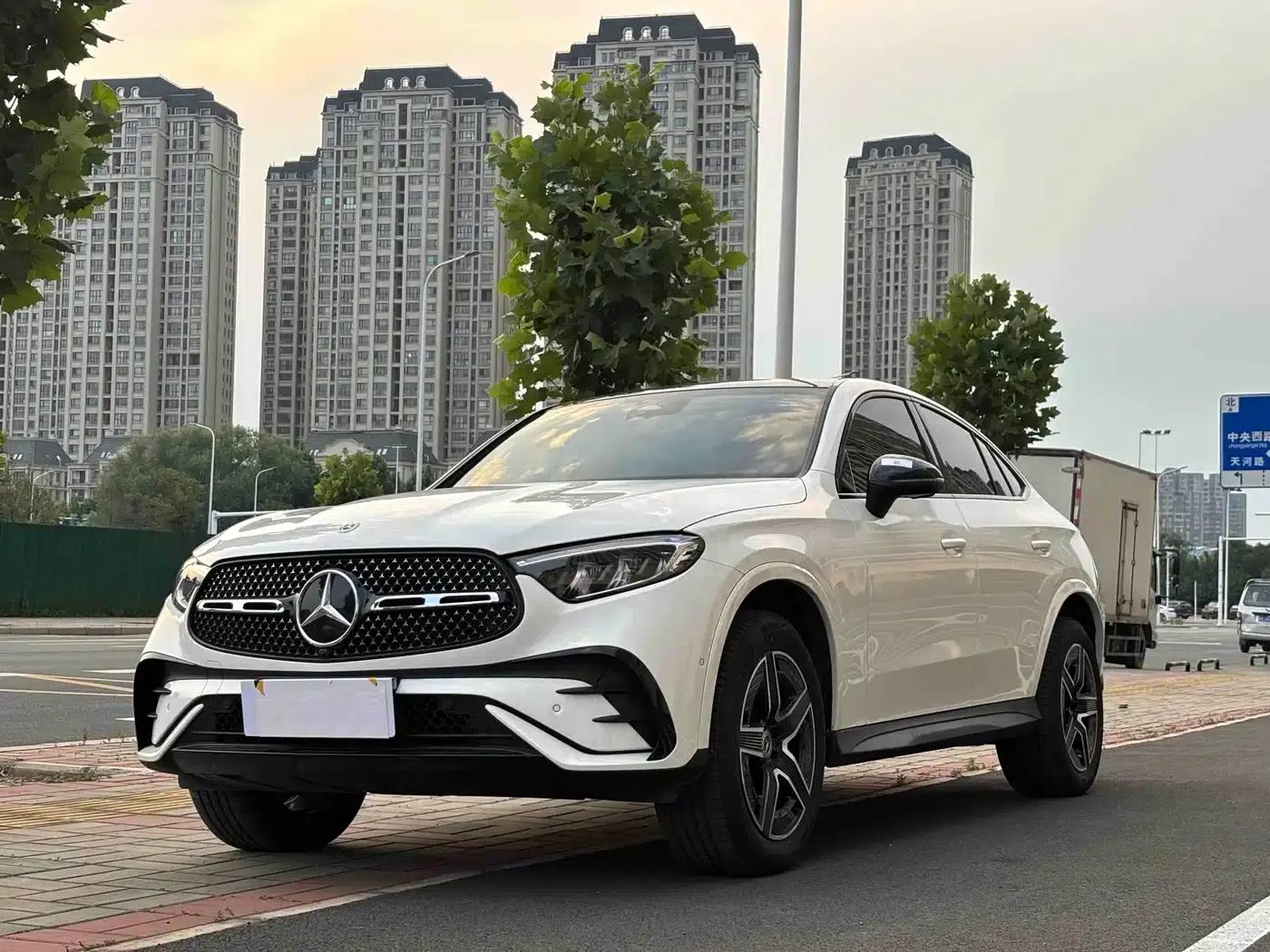 2024 Mercedes-Benz GLC Coupe, GLC 260 4MATIC Coupe SUV — миниатюра 1