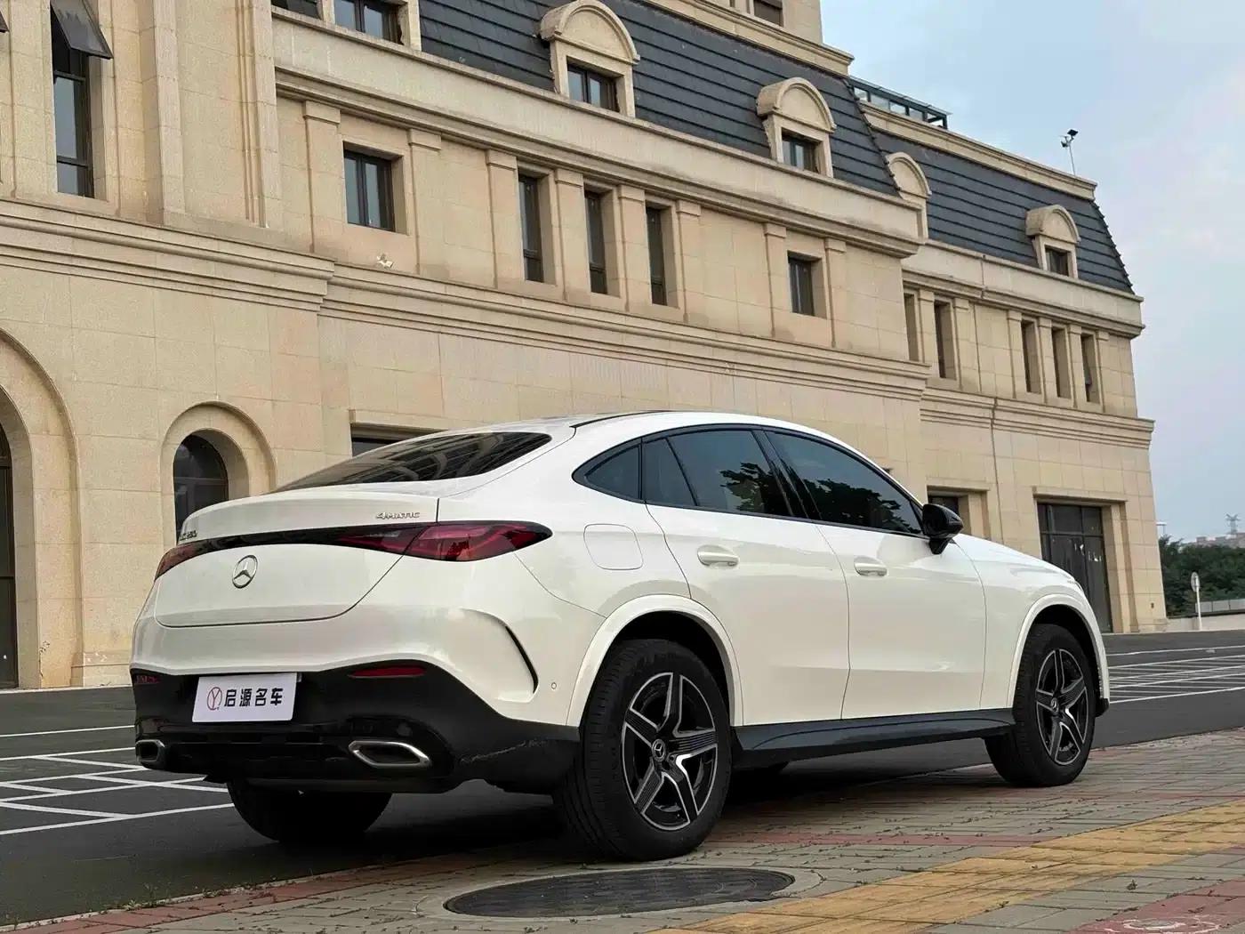 2024 Mercedes-Benz GLC Coupe, GLC 260 4MATIC Coupe SUV — миниатюра 4