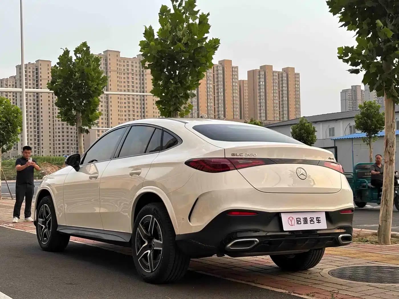 2024 Mercedes-Benz GLC Coupe, GLC 260 4MATIC Coupe SUV — миниатюра 6