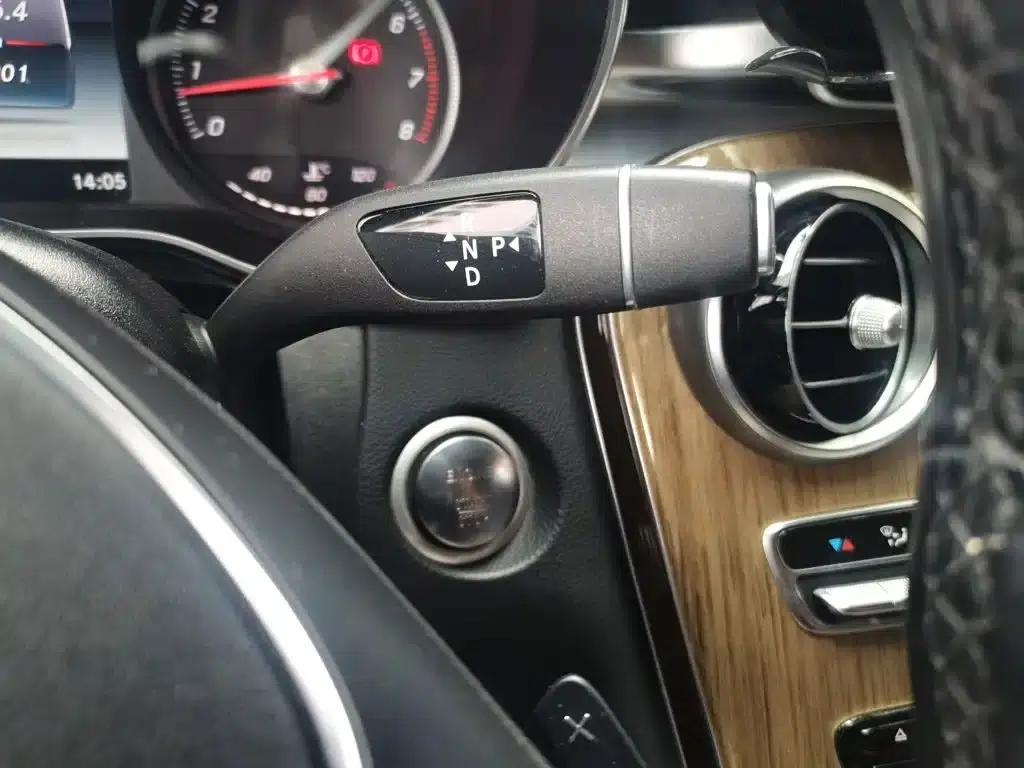 Mercedes-Benz GLC Coupe 2019 GLC 260 4MATIC Coupe SUV — миниатюра 15