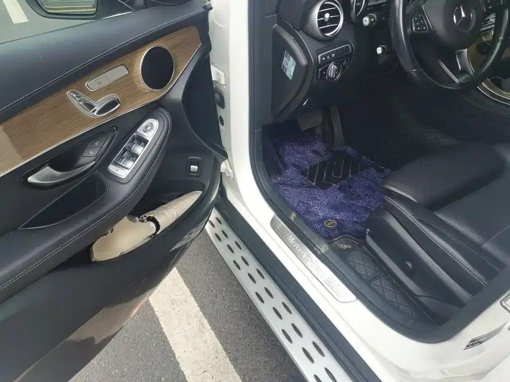 Mercedes-Benz GLC Coupe 2019 GLC 260 4MATIC Coupe SUV — миниатюра 17