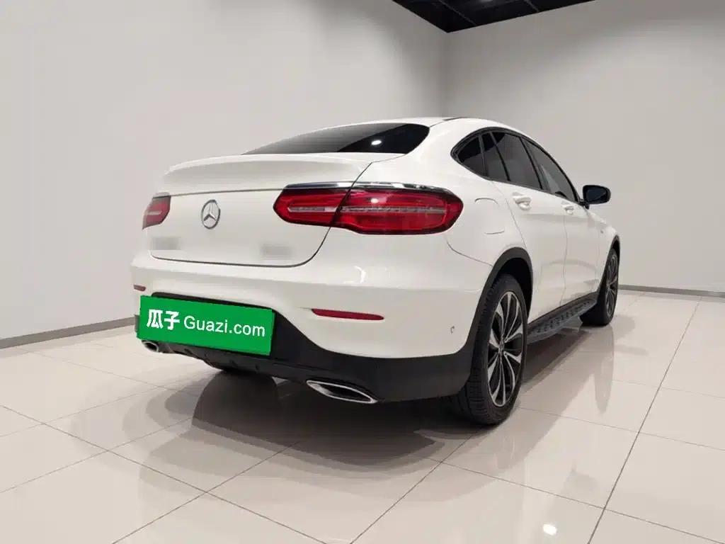 Mercedes-Benz GLC Coupe 2019 GLC 260 4MATIC Coupe SUV — миниатюра 6