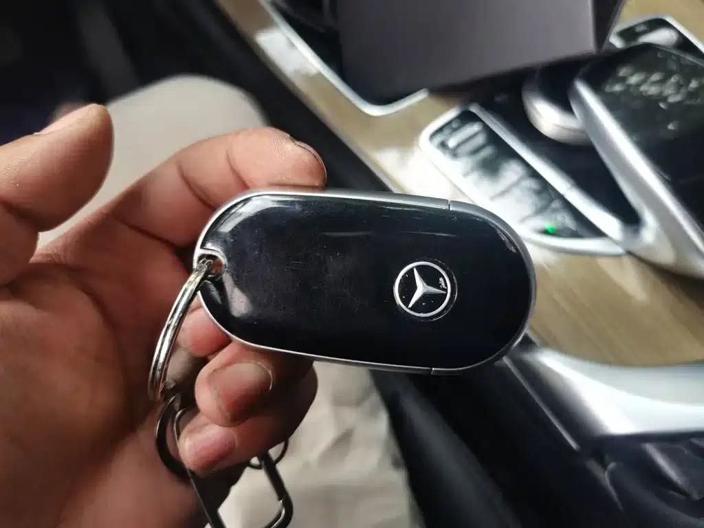 Mercedes-Benz GLC Coupe 2019 GLC 260 4MATIC Coupe SUV — миниатюра 9