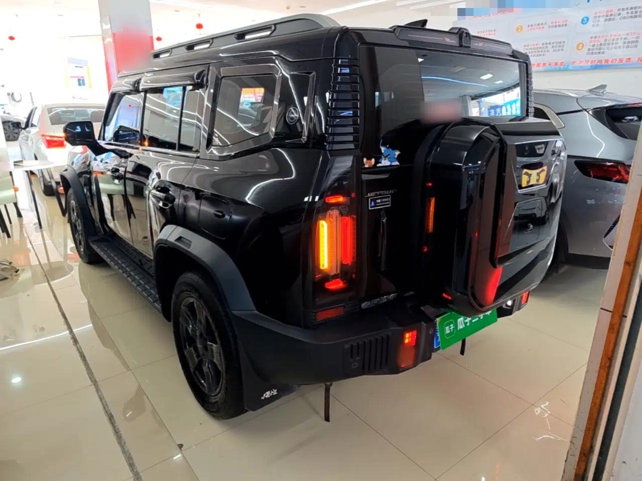 JETOUR Traveler 2023 1.5T Two-Wheel Drive Discovery PRO — миниатюра 4