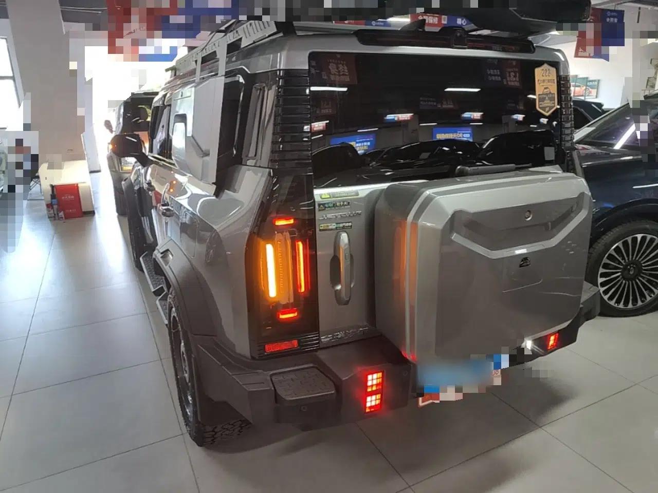 JETOUR Traveler 2024 2.0T All-Wheel-Drive Silver Dragon Wings — миниатюра 4