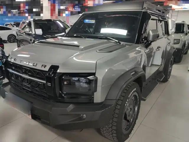 JETOUR Traveler 2024 2.0T All-Wheel-Drive Silver Dragon Wings