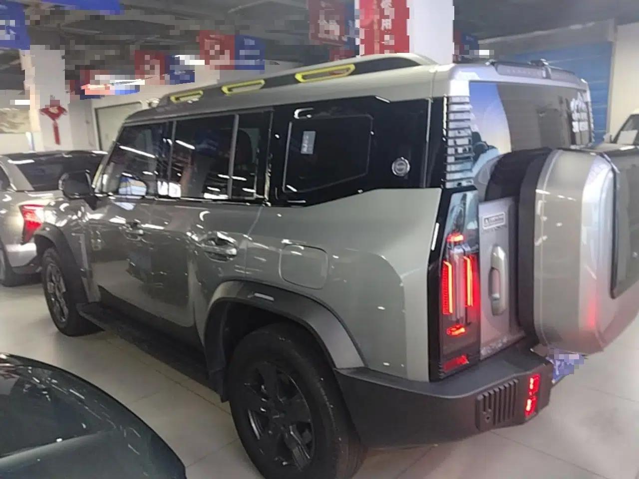 JETOUR Traveler 2023 1.5T Two-Wheel Drive Discovery PRO — миниатюра 4