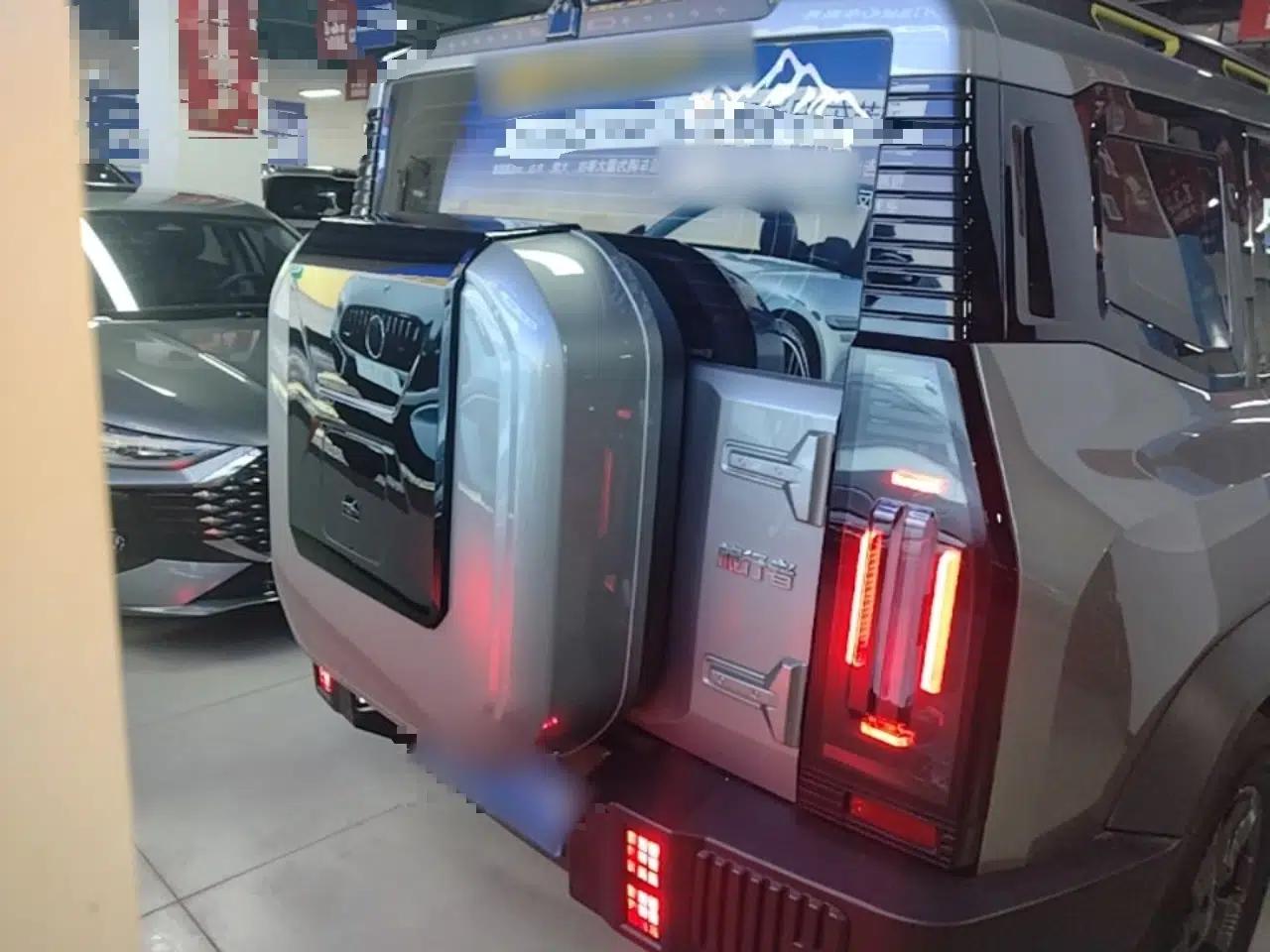 JETOUR Traveler 2023 1.5T Two-Wheel Drive Discovery PRO — миниатюра 5
