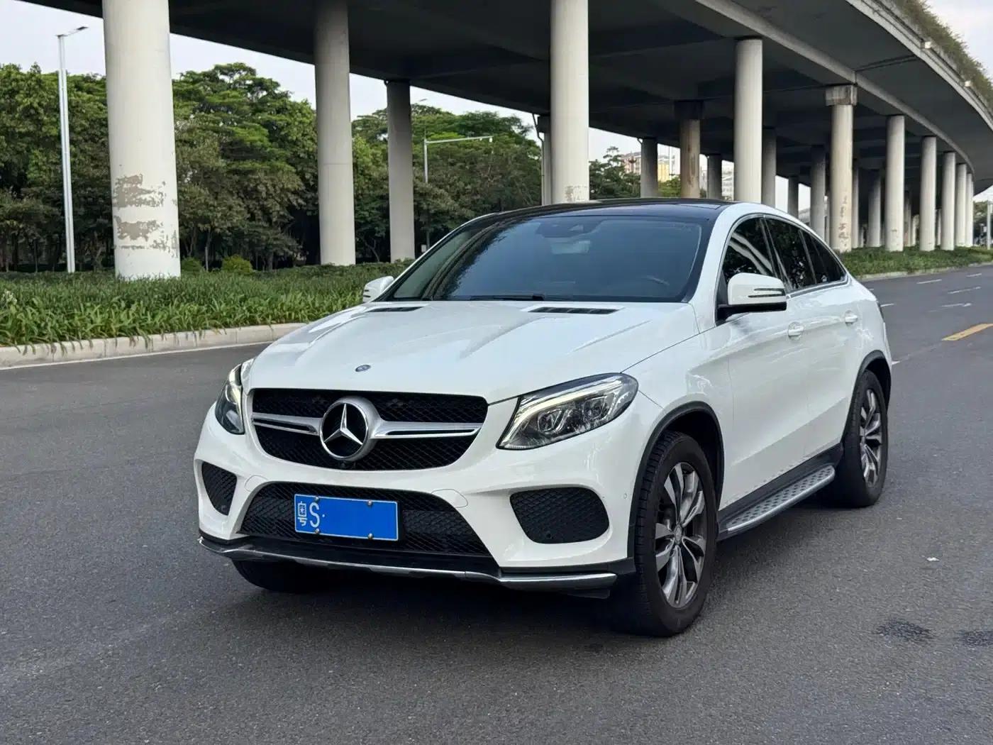 2015 Mercedes-Benz GLE Coupe, GLE 400 4MATIC Coupe SUV — миниатюра 1
