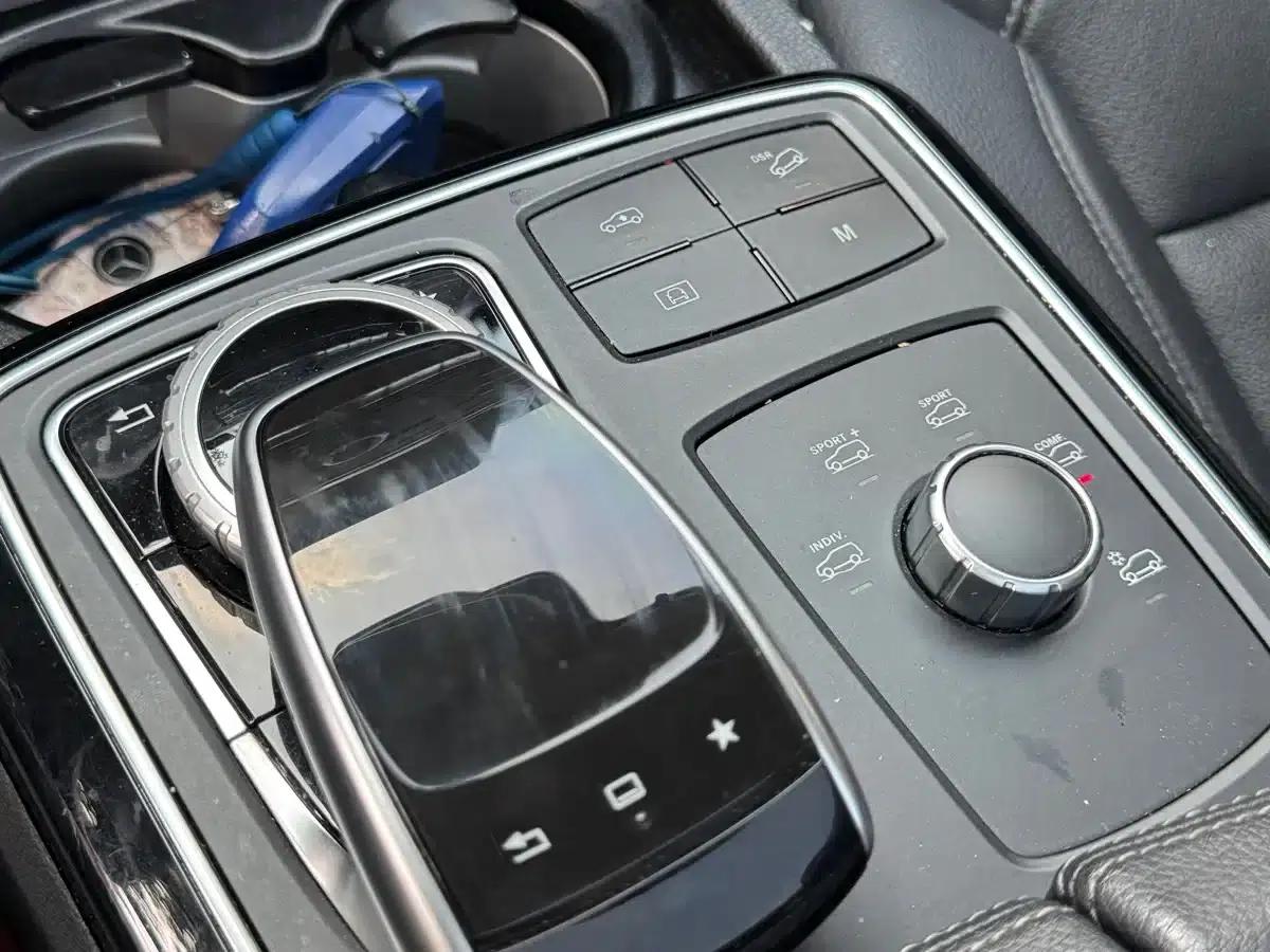 2015 Mercedes-Benz GLE Coupe, GLE 400 4MATIC Coupe SUV — миниатюра 6