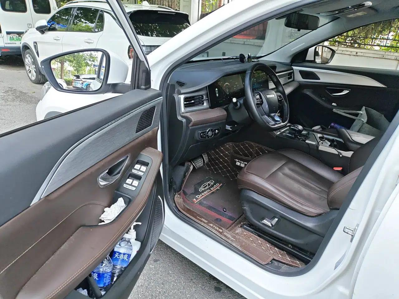 JETOUR X90 PLUS 2021 1.6TD DCT Villa 7-Seater — миниатюра 16
