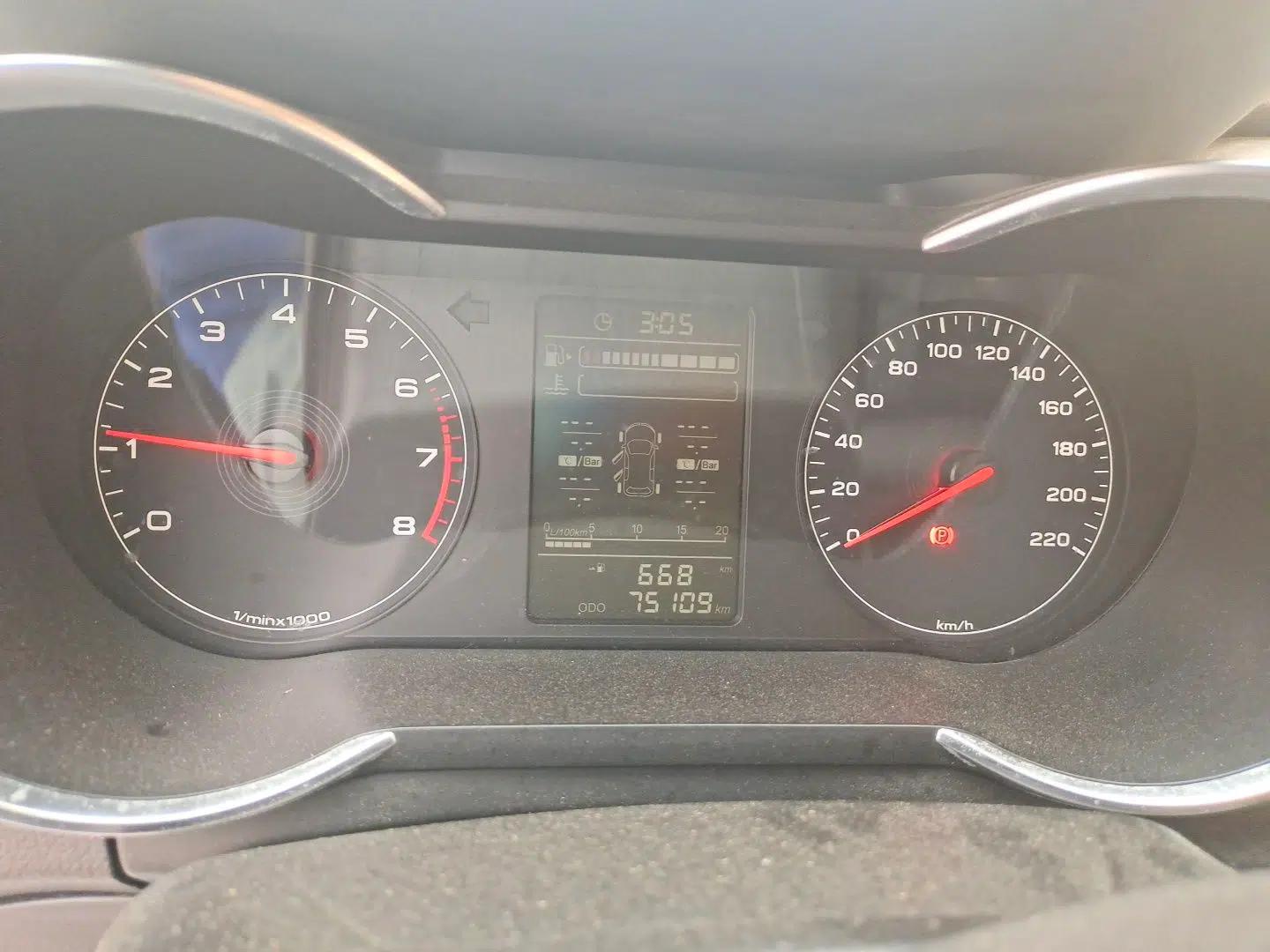 JETOUR X70M 2020 1.5T Manual Partner Model — миниатюра 11
