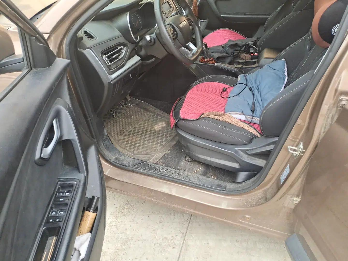JETOUR X70M 2020 1.5T Manual Partner Model — миниатюра 16