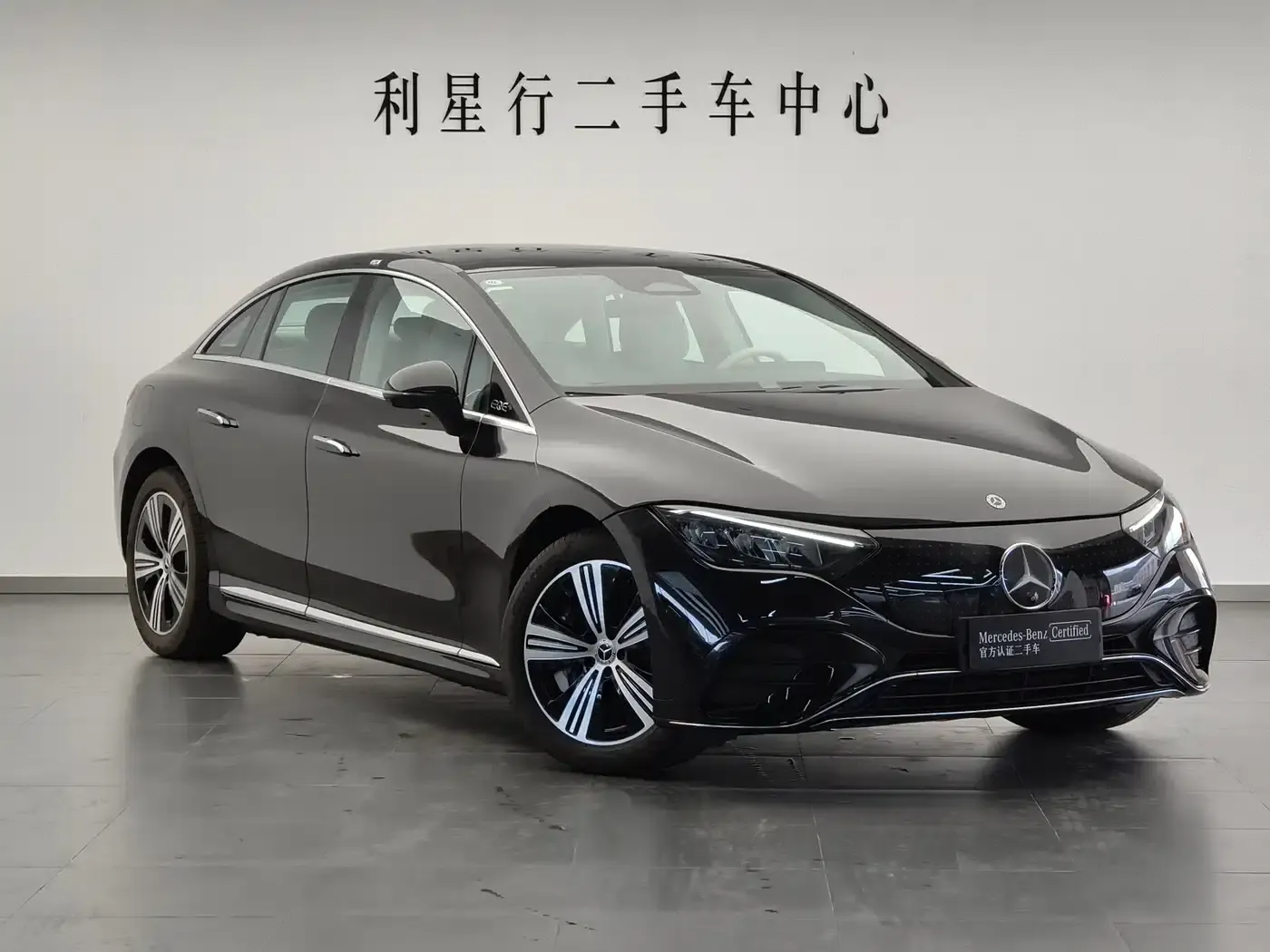 Mercedes-Benz EQE 2025 500 4MATIC Pioneer Edition — миниатюра 3