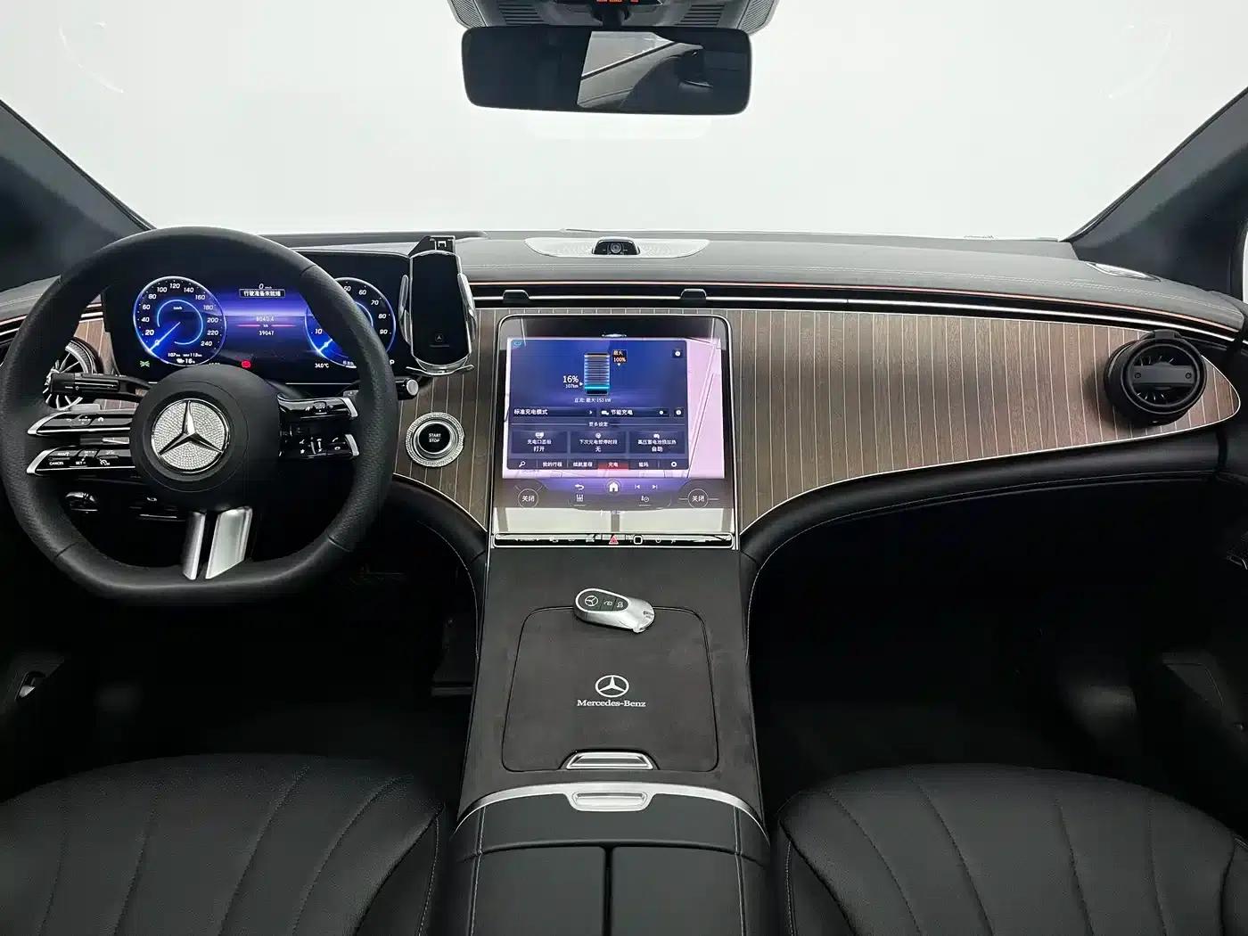 Mercedes-Benz EQE 2022 350 Luxury Edition — миниатюра 15