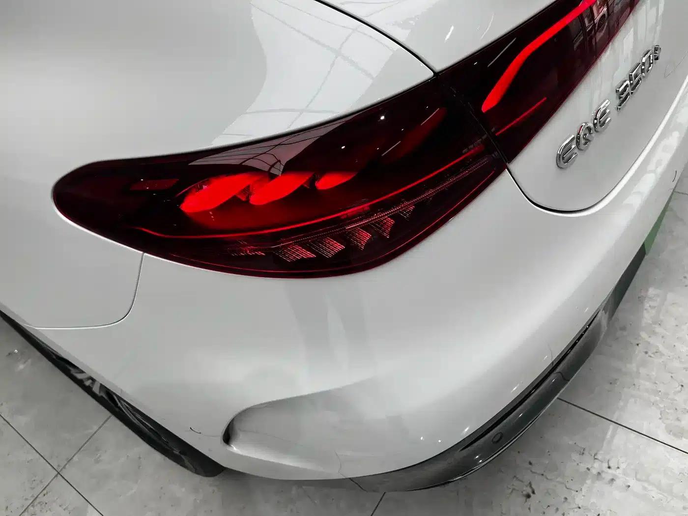Mercedes-Benz EQE 2022 350 Luxury Edition — миниатюра 5
