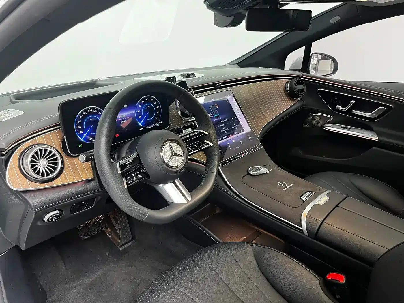 Mercedes-Benz EQE 2022 350 Luxury Edition — миниатюра 7