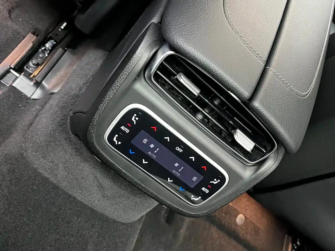 Mercedes-Benz EQE 2022 350 Luxury Edition — миниатюра 10