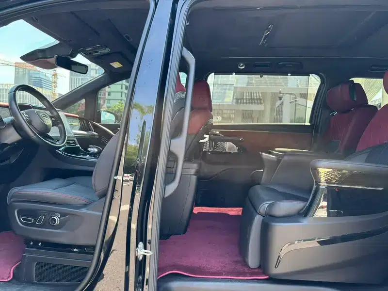 Trumpchi M8 2023 Master Series 2.0TGDI Flagship Edition — миниатюра 8