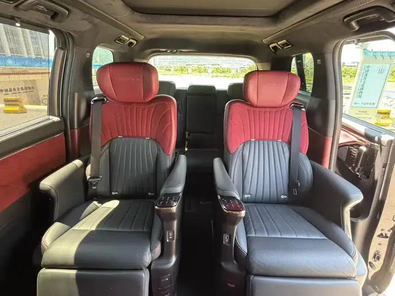 Trumpchi M8 2023 Master Series 2.0TGDI Flagship Edition — миниатюра 9