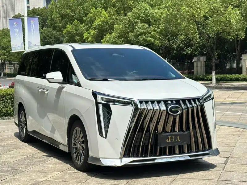 Trumpchi M8 2023 Master Series 2.0TGDI Flagship Edition — миниатюра 3