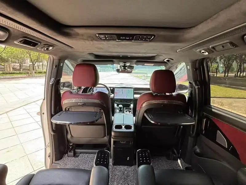 Trumpchi M8 2023 Master Series 2.0TGDI Flagship Edition — миниатюра 7