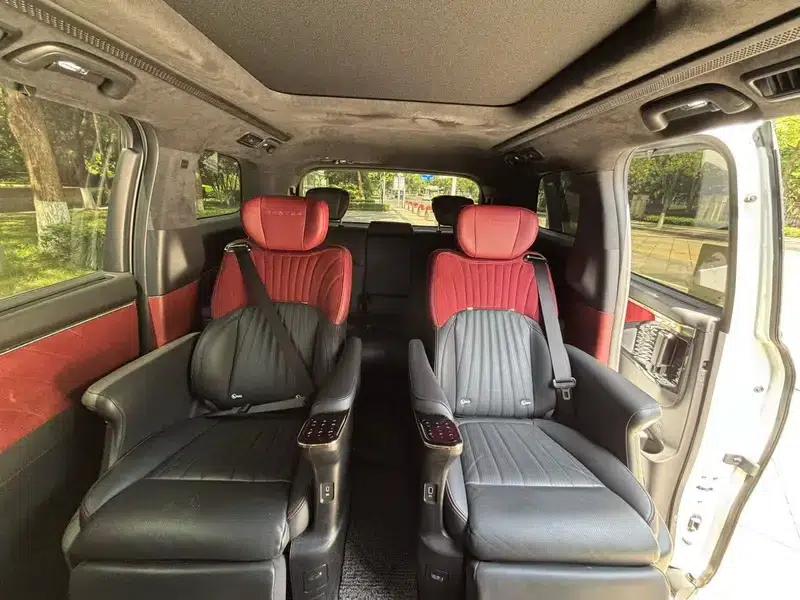 Trumpchi M8 2023 Master Series 2.0TGDI Flagship Edition — миниатюра 9