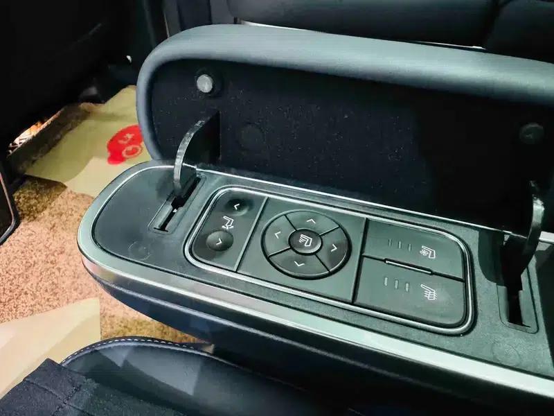 Trumpchi M8 2023 Leading Series 390T Premium Edition — миниатюра 20