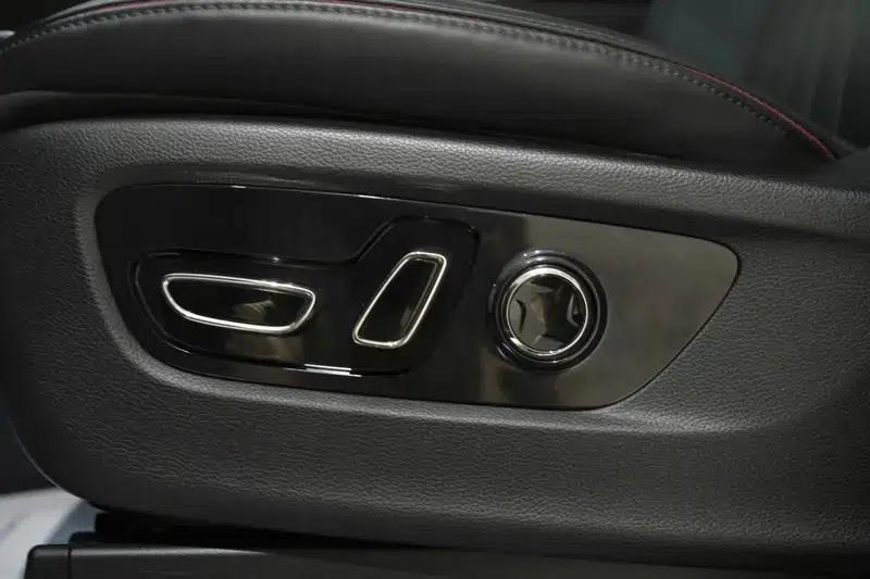 Trumpchi M8 2023 Master Series 2.0TGDI Supreme Edition — миниатюра 8