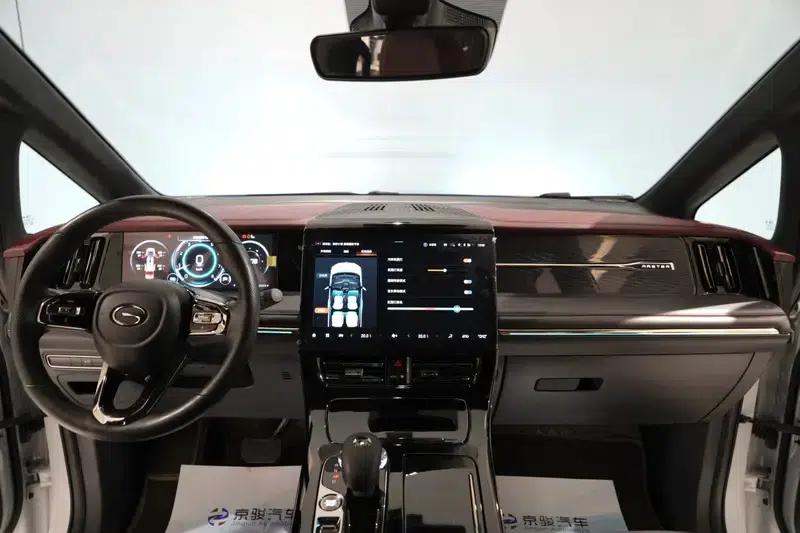 Trumpchi M8 2023 Master Series 2.0TGDI Supreme Edition — миниатюра 9