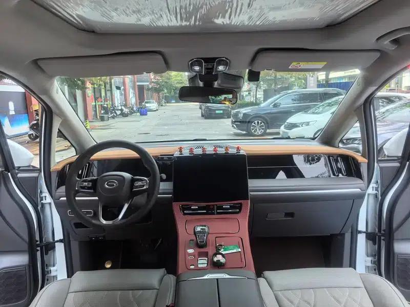 Trumpchi M8 2024 Master Series 2.0TGDI Premium Edition — миниатюра 13