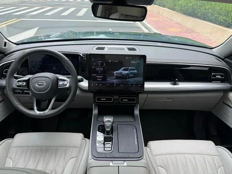 Trumpchi GS8 2022 Navigator Series 2.0TGDI 2WD Luxury Intelligent Connected 7-Seater — миниатюра 10