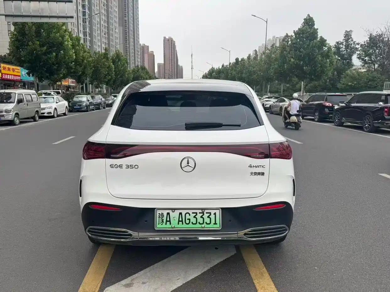 Mercedes-Benz EQE SUV 2023 350 4MATIC Luxury Edition — миниатюра 4