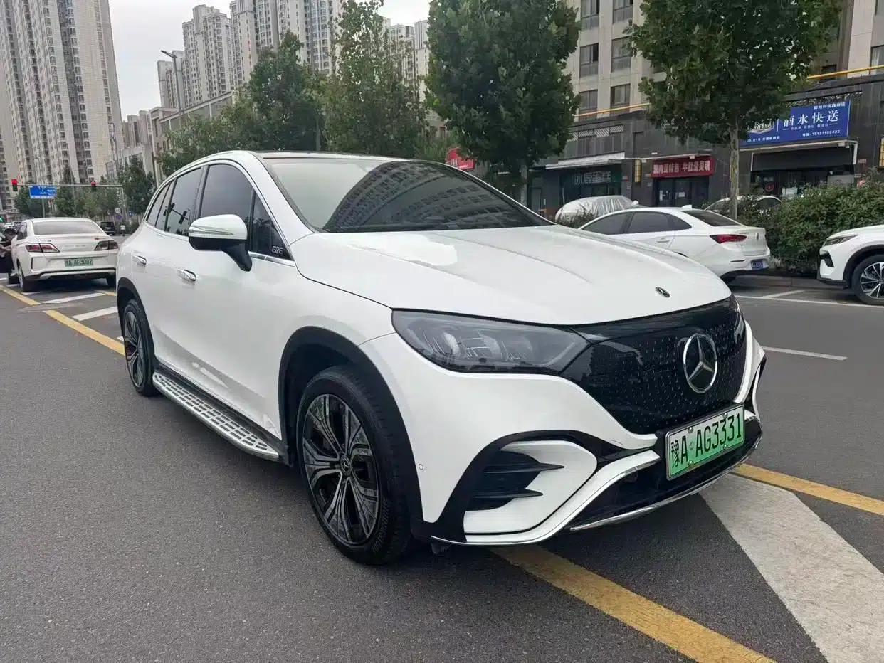 Mercedes-Benz EQE SUV 2023 350 4MATIC Luxury Edition — миниатюра 5
