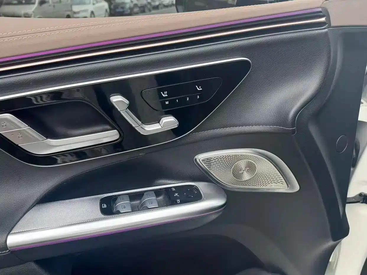 Mercedes-Benz EQE SUV 2023 350 4MATIC Luxury Edition — миниатюра 9