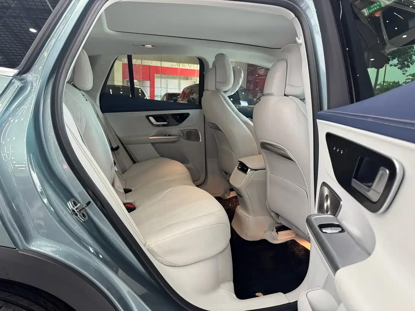 Mercedes-Benz EQE SUV 2024 500 4MATIC Luxury Edition — миниатюра 15