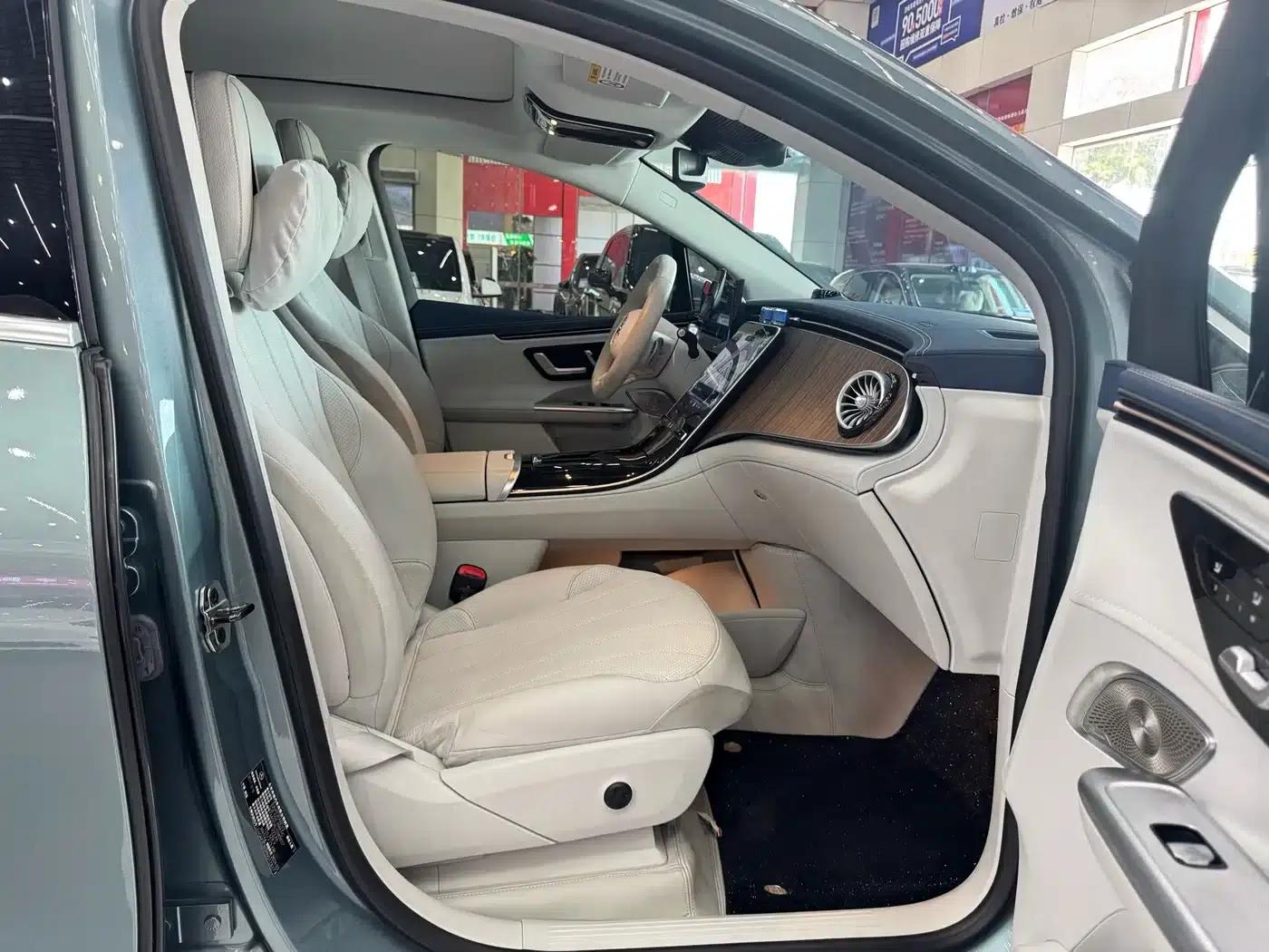 Mercedes-Benz EQE SUV 2024 500 4MATIC Luxury Edition — миниатюра 18