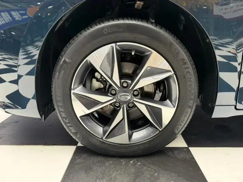 Trumpchi M6 2021 270T Automatic Premium Edition 7-seater — миниатюра 8
