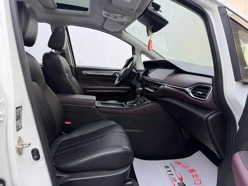 Trumpchi M6 2021 270T Automatic Luxury Edition 7-seater — миниатюра 9