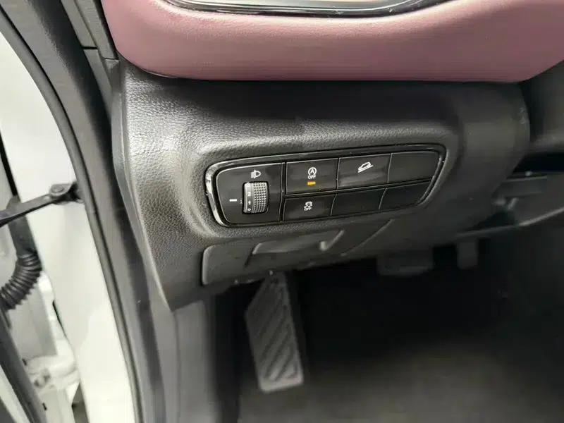 Trumpchi M6 2021 Pro 270T AT Luxury Edition — миниатюра 15