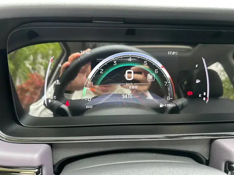 Trumpchi M6 2025 MAX 270T WDCT Luxury Edition — миниатюра 11