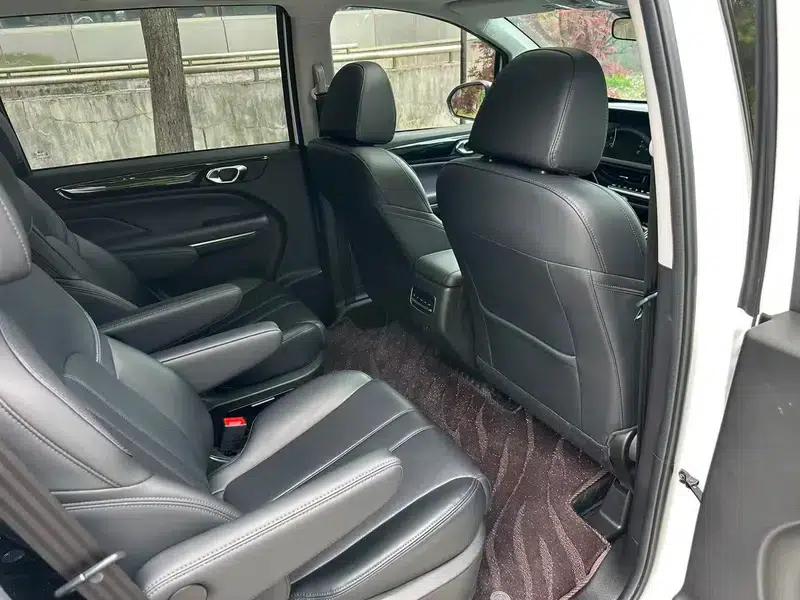 Trumpchi M6 2025 MAX 270T WDCT Luxury Edition — миниатюра 8