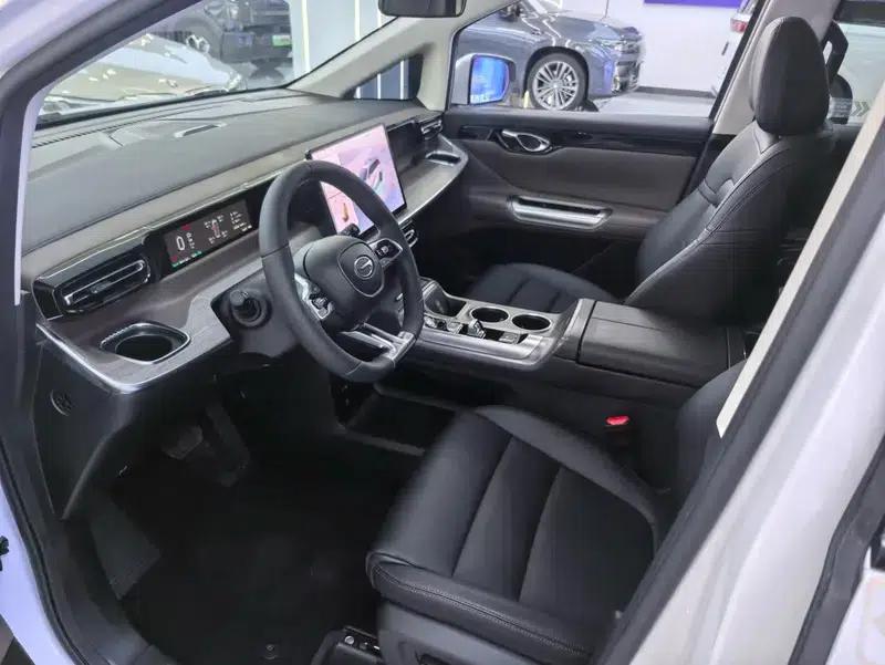 Trumpchi E8 2024 Glory Series 2.0ATK Glory Edition — миниатюра 17