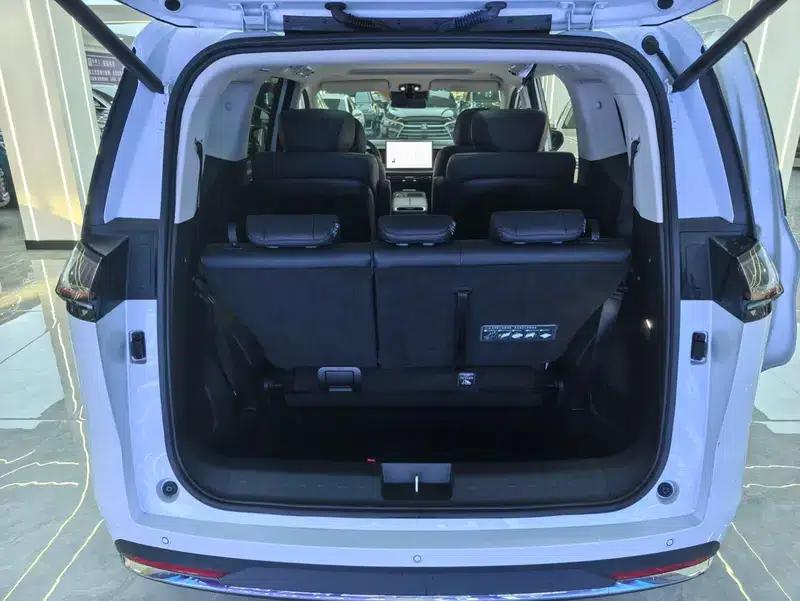 Trumpchi E8 2024 Glory Series 2.0ATK Glory Edition — миниатюра 21