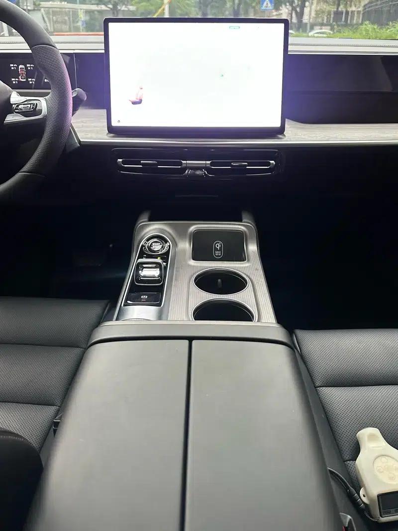Trumpchi E8 2024 Glory Series 2.0ATK Glory Edition — миниатюра 11