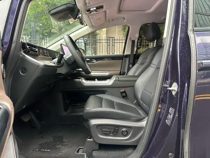 Trumpchi E8 2024 Glory Series 2.0ATK Glory Edition — миниатюра 13